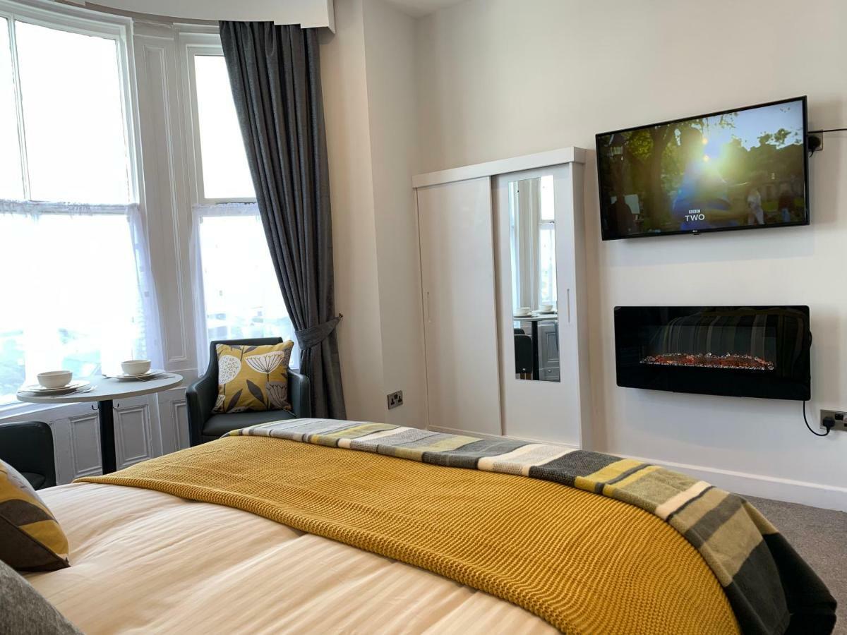 סקארבורו The Marlborough Sea View Holiday Apartments מראה חיצוני תמונה